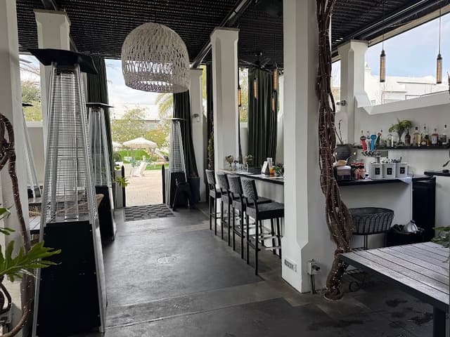 Raw & Juicy Alys Beach
